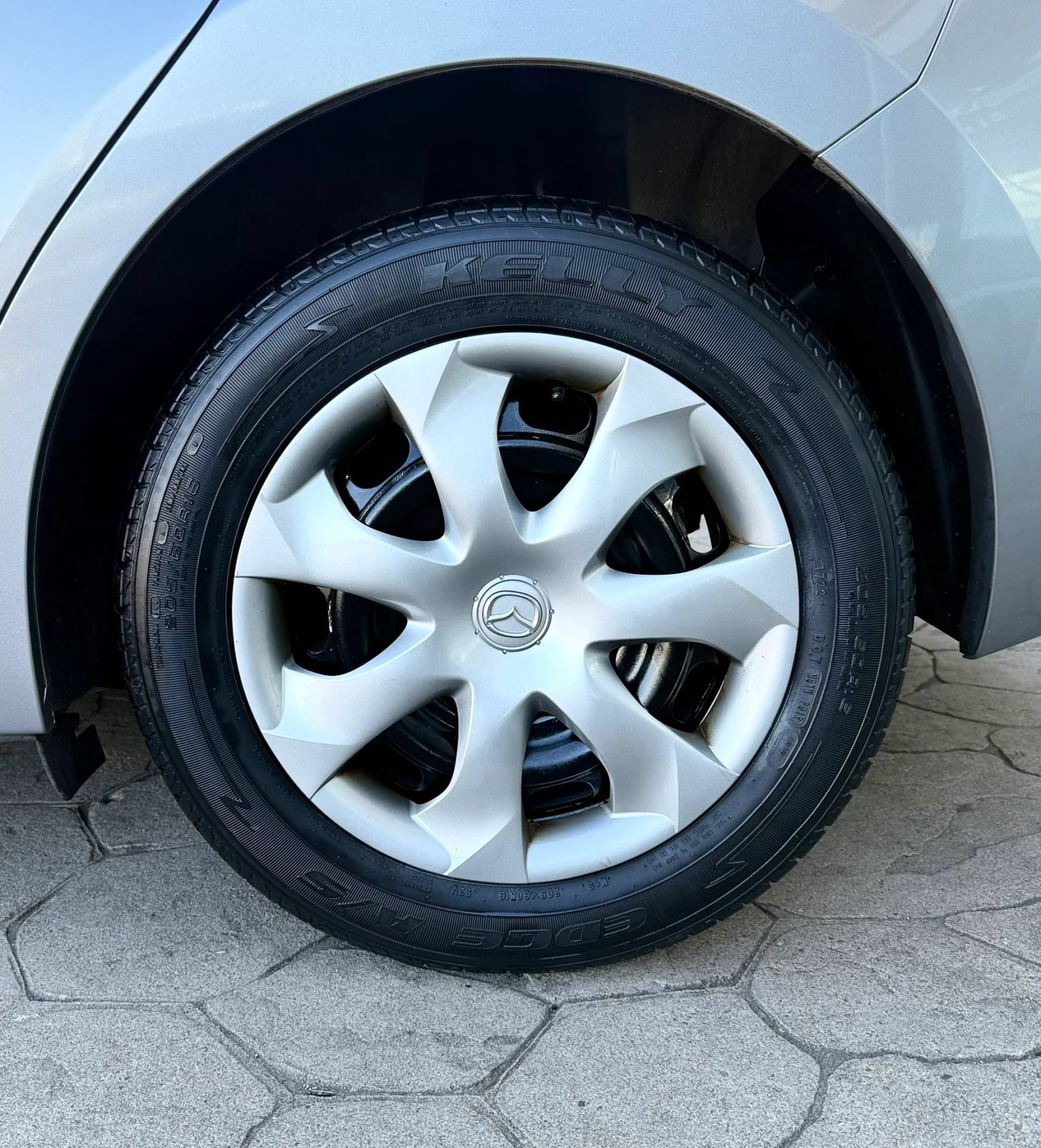 Used 2014 MAZDA MAZDA3 i Sport FWD image 41