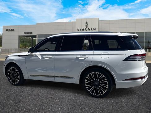 Certified 2024 Lincoln Aviator Black Label image 5
