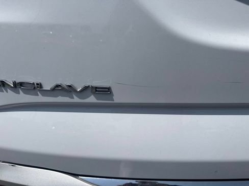 Used 2022 Buick Enclave Essence w/ LPO, Floor Liner Package FWD image 5