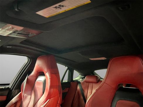 Used 2016 BMW X6 M Base image 43