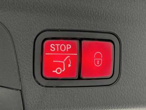 Certified 2024 Mercedes-Benz GLE 350 4MATIC w/ AMG Line Exterior image 25