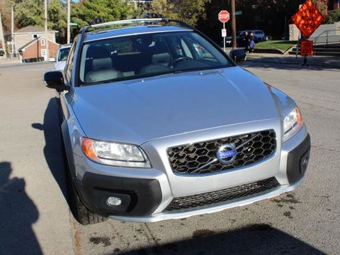 Used 2016 Volvo XC70 T5 Premier w/ Proximity Package image 2