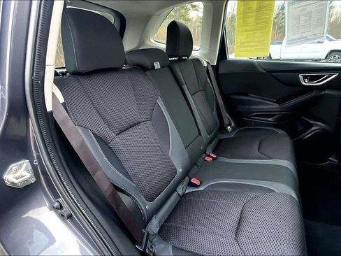 Used 2021 Subaru Forester Premium image 23