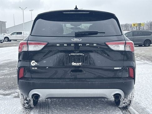 Used 2020 Ford Escape SE image 7