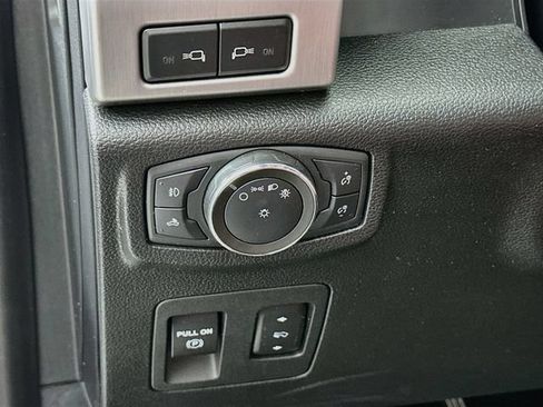 Used 2020 Ford F150 Platinum w/ Equipment Group 701A Luxury AWD/4WD image 14