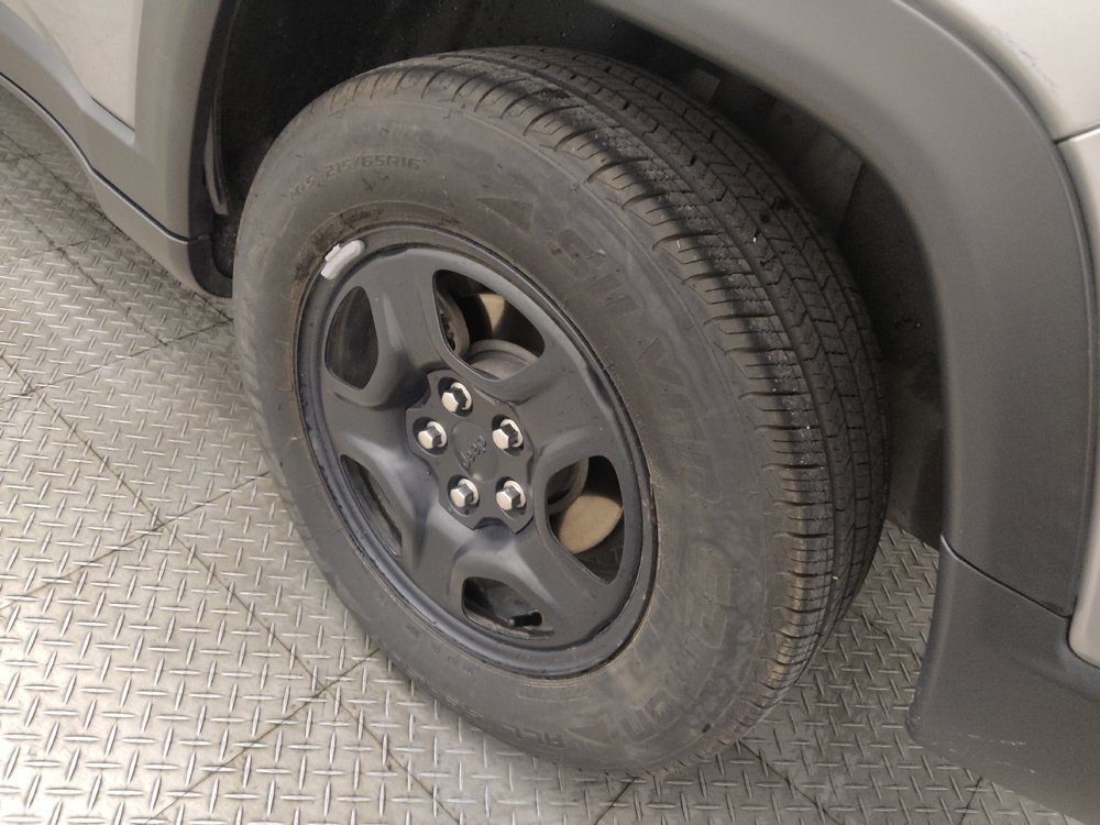 Used 2019 Jeep Compass Sport FWD image 31