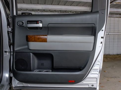 Used 2012 Toyota Tundra Limited image 47