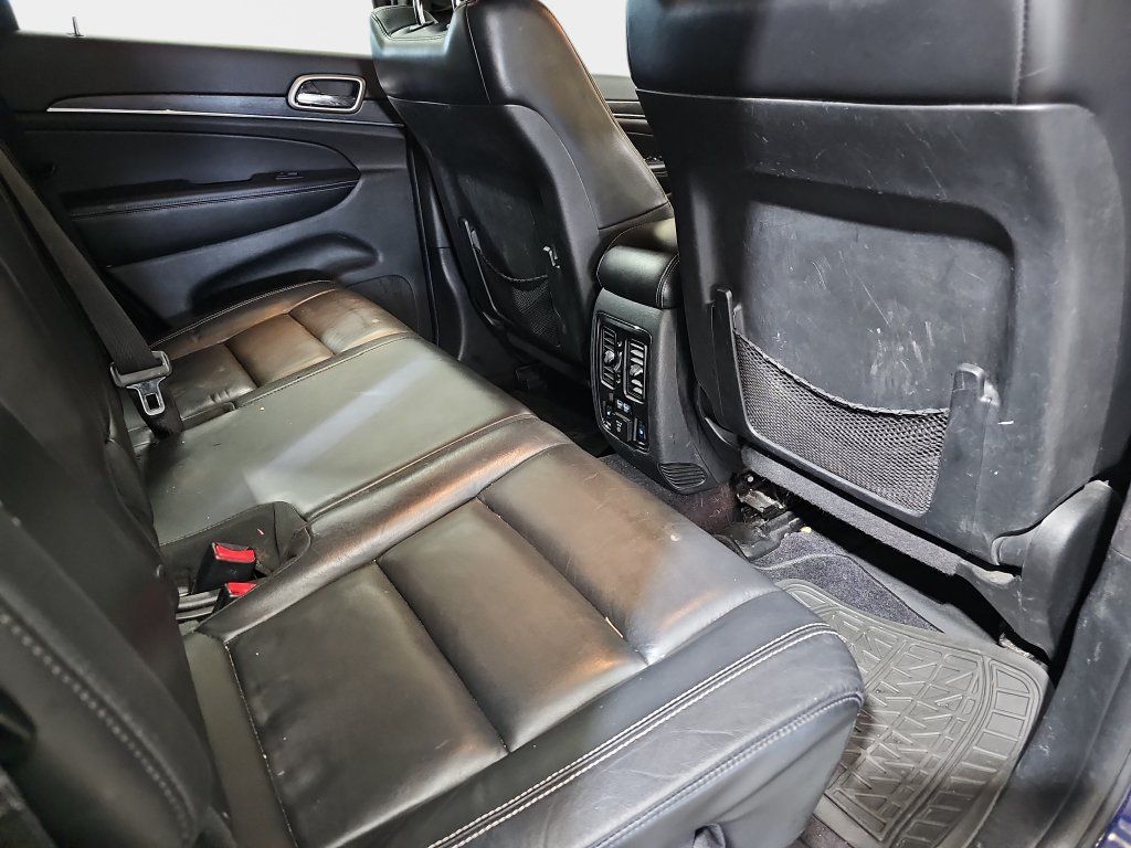 Used 2017 Jeep Grand Cherokee Limited AWD/4WD image 13