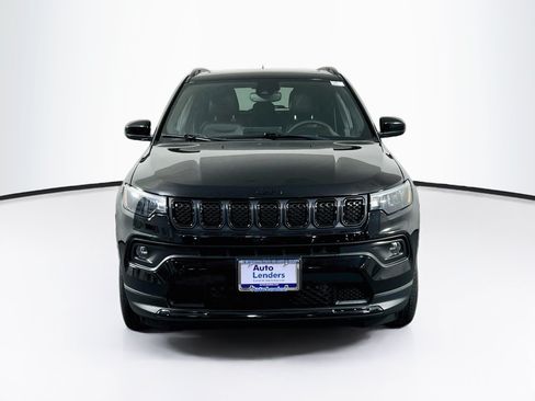 Used 2023 Jeep Compass Latitude w/ Sun and Sound Group AWD/4WD image 2