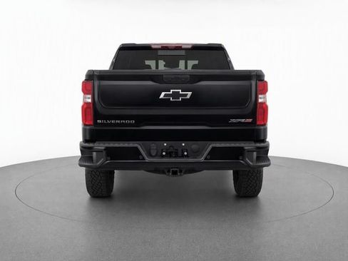Used 2023 Chevrolet Silverado 1500 ZR2 w/ Technology Package AWD/4WD image 7