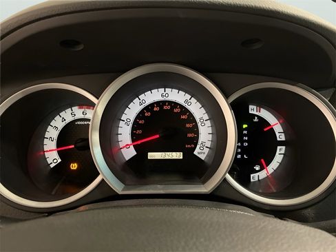 Used 2014 Toyota Tacoma PreRunner w/ SR5 Package image 15