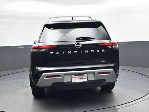 New 2025 Nissan Pathfinder SL image 5
