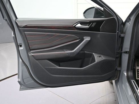 Used 2024 Volkswagen Jetta GLI 40th Anniversary Edition FWD image 9