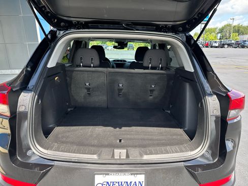 Used 2023 Chevrolet TrailBlazer LT FWD image 14