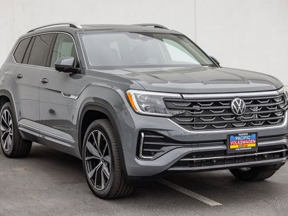 New 2026 Volkswagen Atlas SEL Premium R-Line