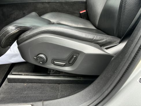Used 2019 Volvo XC60 T5 Momentum w/ Multimedia Package AWD/4WD image 26
