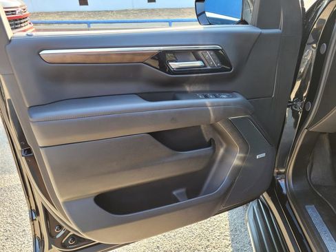 Used 2026 Chevrolet Tahoe High Country RWD image 19