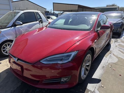 Used 2019 Tesla Model S 100D image 1
