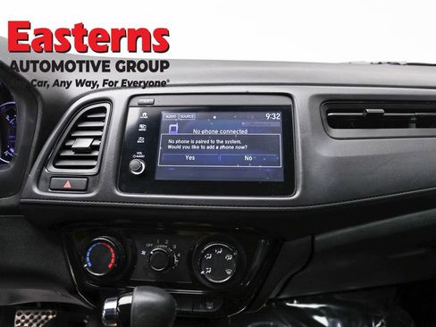 Used 2020 Honda HR-V Sport image 12