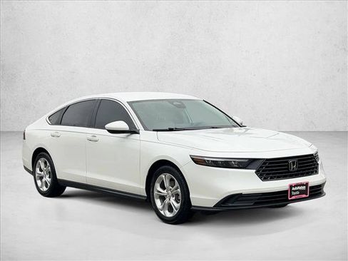 Used 2024 Honda Accord LX image 3