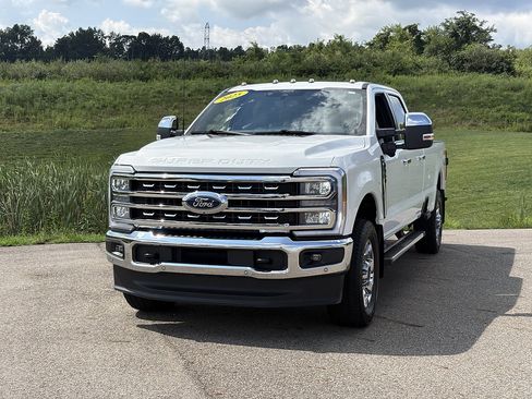 Used 2026 Ford F350 Lariat w/ Lariat Premium Package AWD/4WD image 1