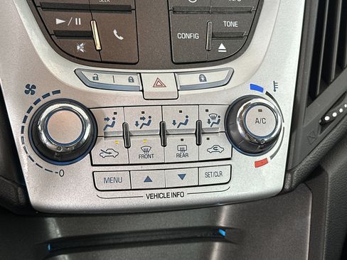 Used 2015 Chevrolet Equinox LT w/ Driver Convenience Package image 20