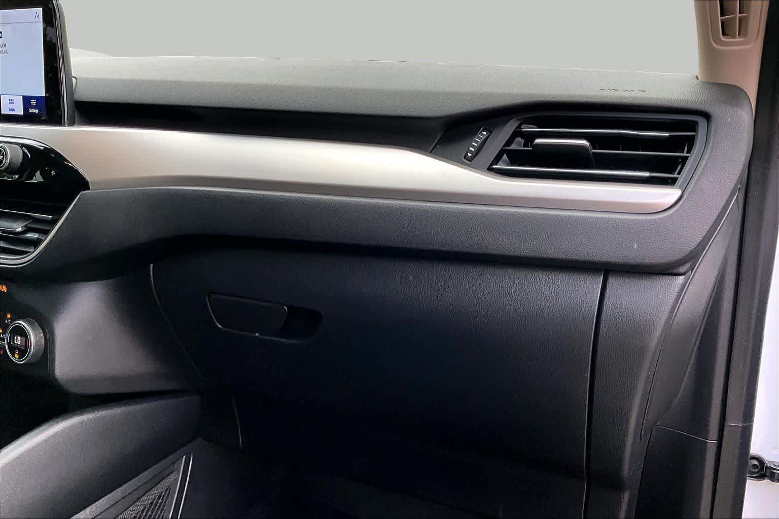 Used 2020 Ford Escape SEL FWD image 18