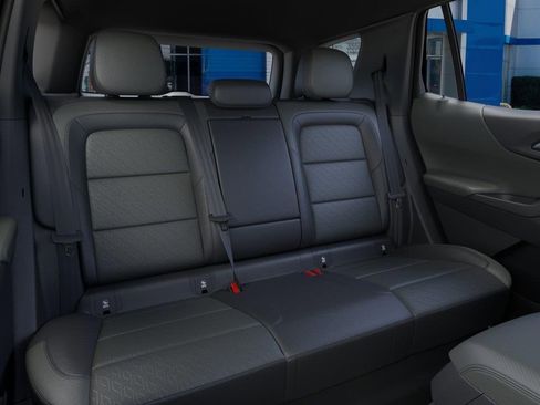 New 2026 Chevrolet Equinox LT w/ Convenience Package II FWD image 17