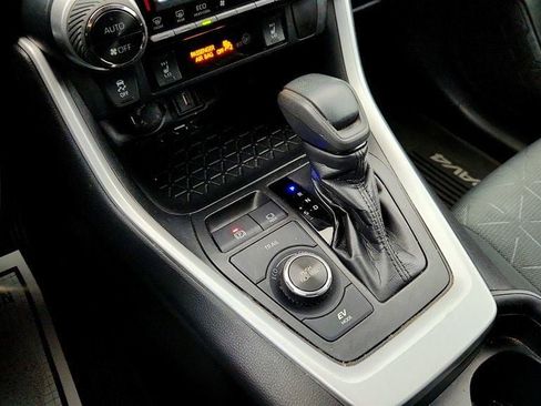 Used 2020 Toyota RAV4 XLE w/ XLE Grade Weather Package image 15