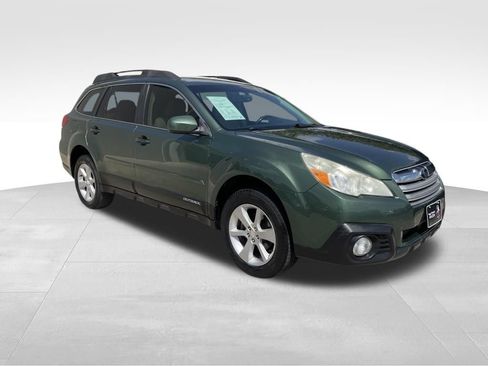 Used 2013 Subaru Outback 2.5i Premium AWD/4WD image 3