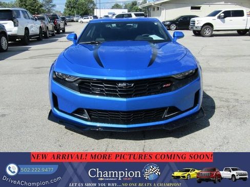 Used 2024 Chevrolet Camaro LT w/ RS Package RWD image 2