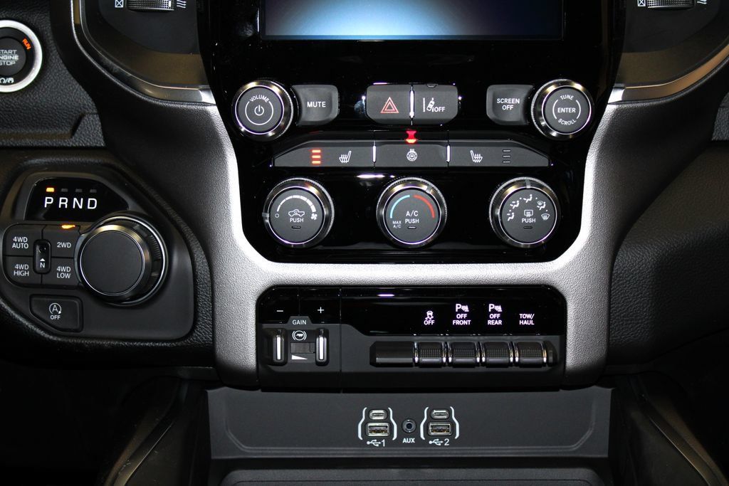New 2026 RAM 1500 Big Horn w/ Night Edition AWD/4WD image 19