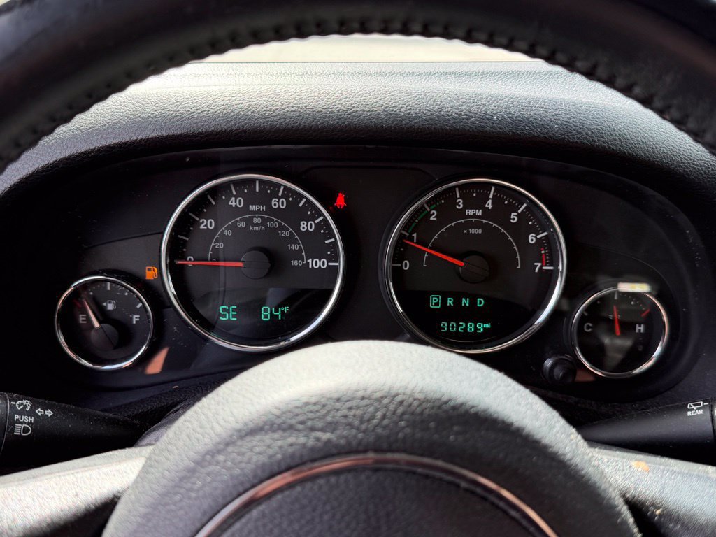 Used 2018 Jeep Wrangler Unlimited Sahara AWD/4WD image 17