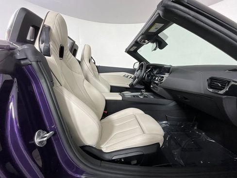 Used 2024 BMW Z4 sDrive30i w/ Premium Package image 16