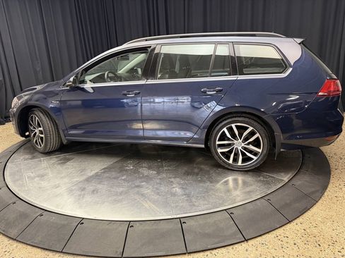 Used 2016 Volkswagen Golf Limited Edition FWD image 5