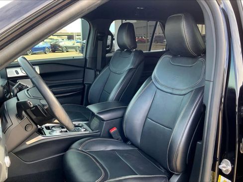 Certified 2020 Ford Explorer ST w/ Premium Technology Package image 7