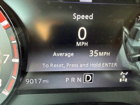 Used 2024 Nissan Titan PRO-4X w/ Pro-4x Convenience Package image 14