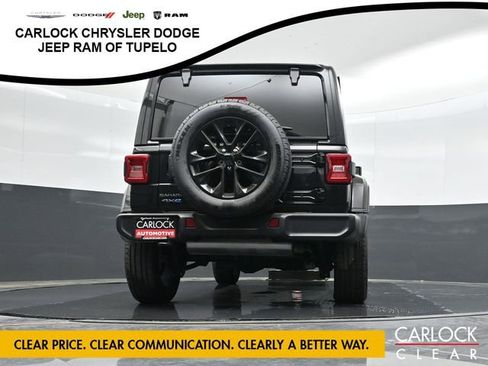 Used 2025 Jeep Wrangler Sahara AWD/4WD image 46