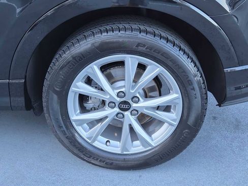 Certified 2025 Audi Q3 2.0T Premium w/ Convenience Package image 12