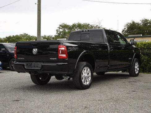 Used 2022 RAM 3500 Laramie AWD/4WD image 6