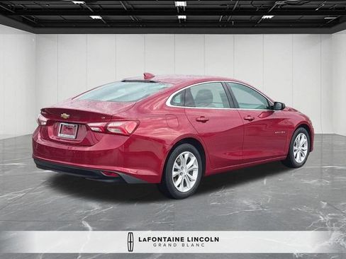 Used 2019 Chevrolet Malibu LT w/ Driver Confidence Package II FWD image 5