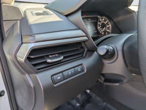 Used 2024 Nissan Altima 2.5 SV FWD image 21