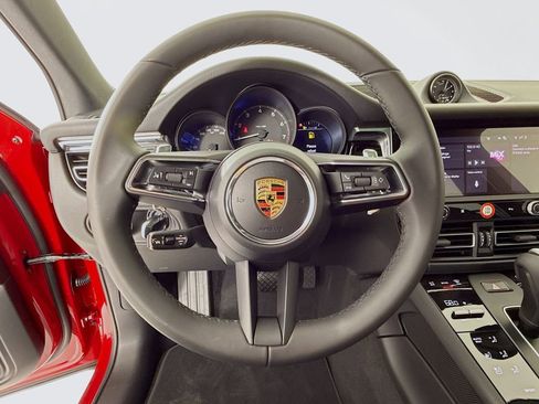 New 2026 Porsche Macan image 15