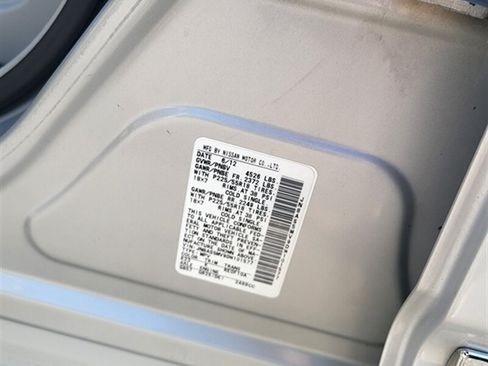 Used 2013 Nissan Rogue SL AWD/4WD image 32