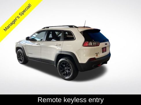 Used 2022 Jeep Cherokee Trailhawk w/ Comfort/Convenience Group AWD/4WD image 19