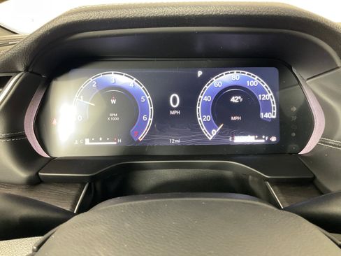 New 2025 Jeep Grand Cherokee Limited image 16