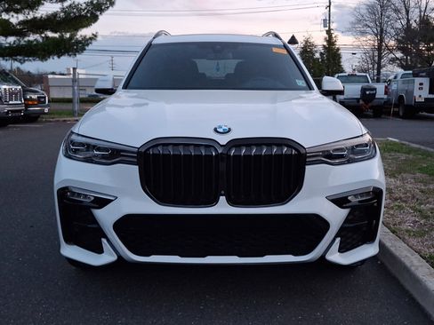 Used 2021 BMW X7 xDrive40i w/ M Sport Package image 2