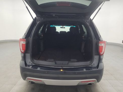 Used 2017 Ford Explorer XLT FWD image 29