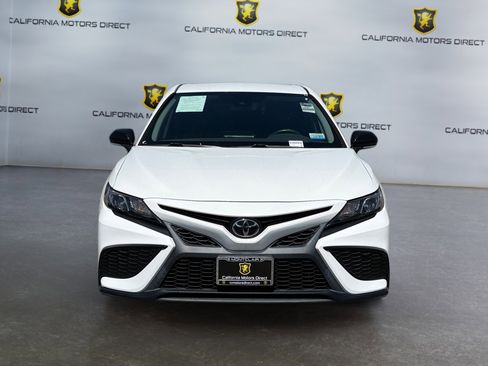 Used 2022 Toyota Camry SE w/ Carpet Mat Package (TMS) image 8