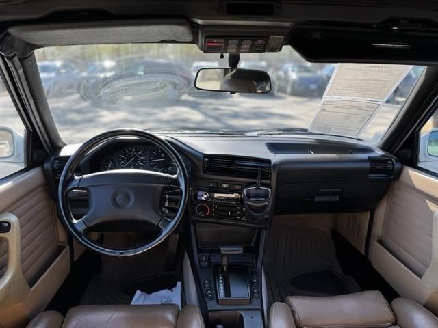Used 1992 BMW 325i Convertible RWD image 23